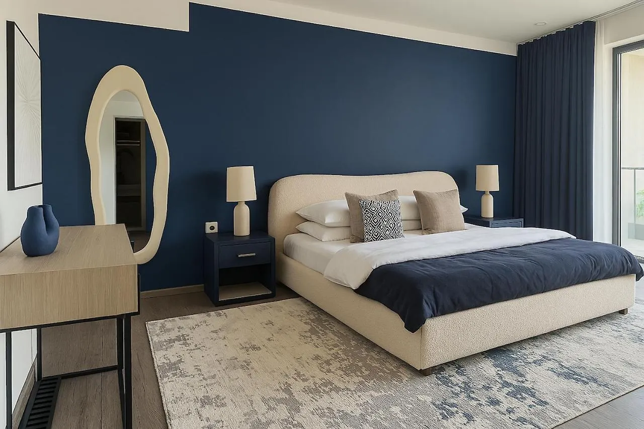 Massive Luxxo Family & Friends House With Terraces, Private Parking, Pool & Quick Access To Dubai Mall 0*,
