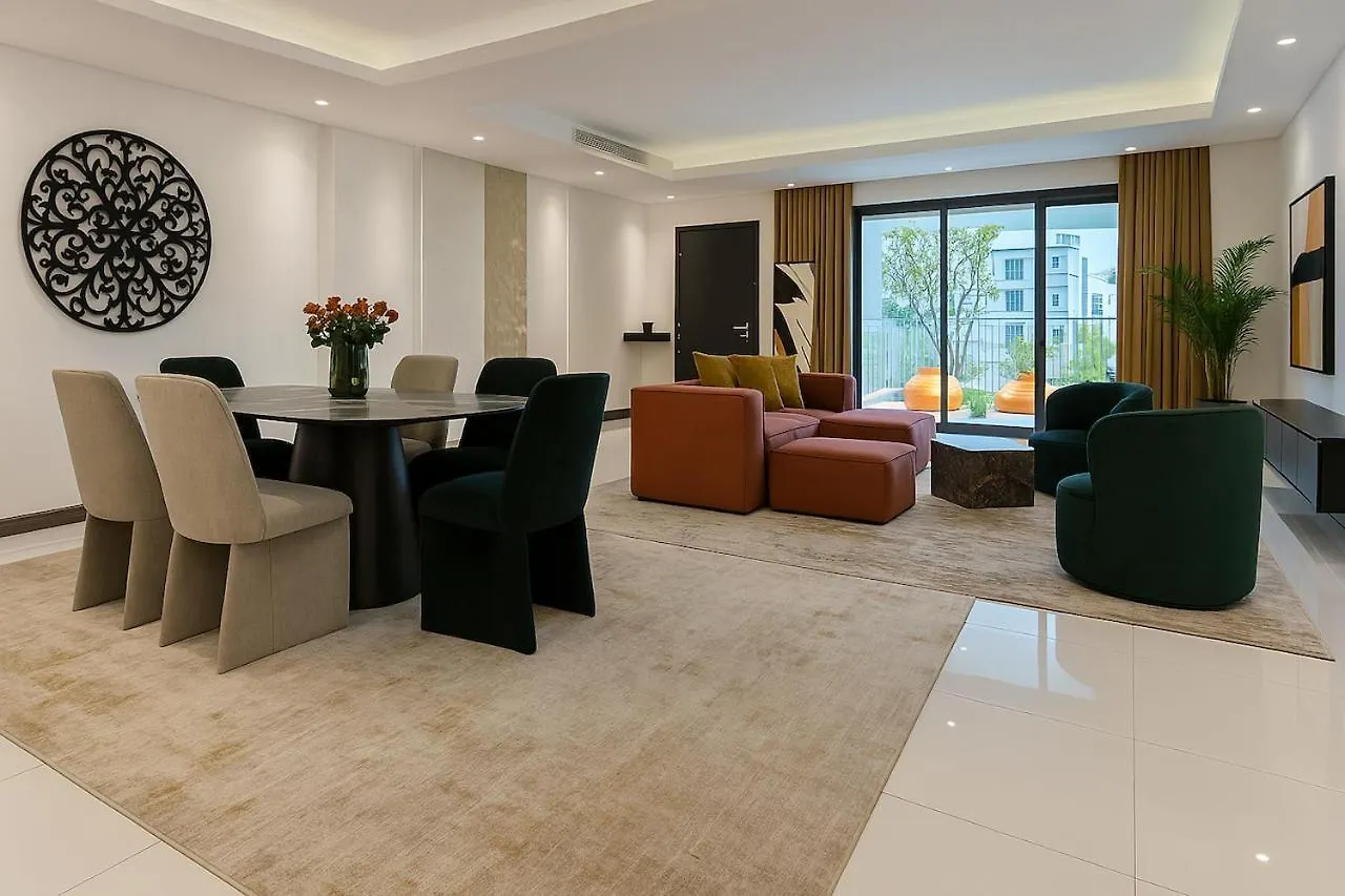 Massive Luxxo Family & Friends House With Terraces, Private Parking, Pool & Quick Access To Dubai Mall 0*,  United Arab Emirates